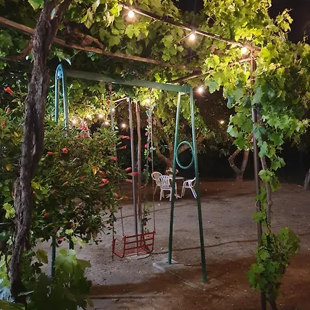 Mi Nina Lola بيت للعطل *